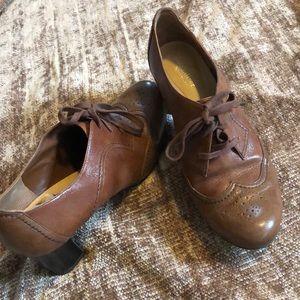 Brown heeled shoes